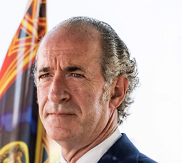 Veneto protagonista alla 82ª Mostra del Cinema: Zaia presenta le torce Olimpiche 