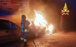 Incendio notturno di un'auto a Meledo di Sarego: evacuato condominio per sicurezza