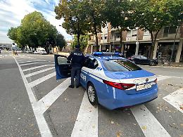 Treviso, guida senza patente e ubriaco e aggredisce la polizia: arrestato per resistenza e danneggiamento