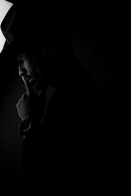 Padova: "The Moonlight Society" presenta i Shad Shadows in una notte di electro e oscurità al Grind House Club