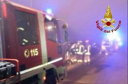 Schio, auto si ribalta su un fianco: feriti due anziani