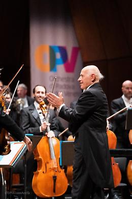 Wolfram Christ dirige OPV in ricordo a Davide Trevisan