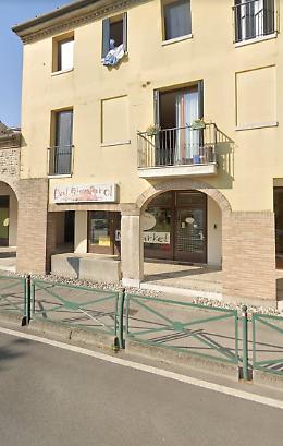 Rapina a Villorba: minimarket sotto assedio da due malviventi armati di pistola e taser