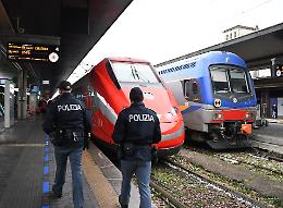 Auto in panne sui binari a Spinea: tragedia evitata per pochi metri