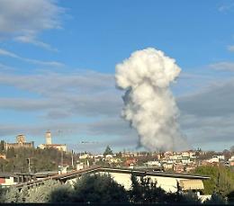 Trissino in fiamme: esplosioni e paura nella zona industriale