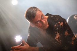 Teatro Toniolo di Mestre: Filippo Timi porta in scena "Amleto²"