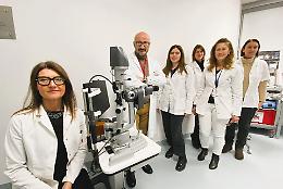Oculista, scrittore e bassista: “Un buon medico deve saper coltivare la parte umana di sé”