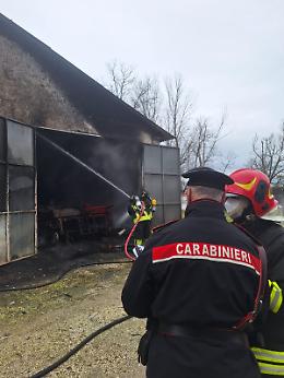 Incendio a Casteldaldo: anziano ustionato durante il rifornimento a un mezzo agricolo