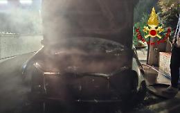 Tezze sul Brenta, incendio di un’auto