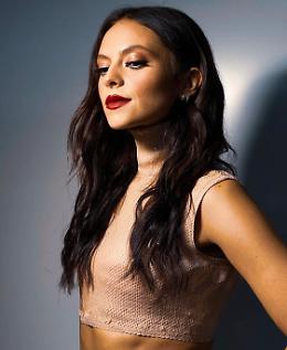 Sanremo 2025, Francesca Michielin infortunata ma determinata: "Sono caduta di nuovo sulle scale dell'Ariston"