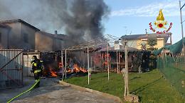 Incendio a Spinea: nessun ferito, situazione sotto controllo grazie all'intervento tempestivo dei vigili del fuoco
