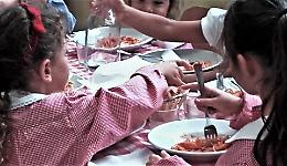 Mensa scolastica: i genitori sollevano dubbi sulla qualità del cibo, Agec replica