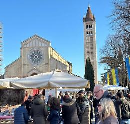  Mercato Verona Antiquaria posticipato: nuova data fissata per il 23 marzo