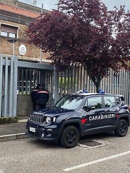 Incendia una siepe condominiale, denunciato un 56enne a San Giorgio in Bosco