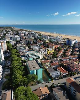Bibione rinasce: un futuro verde e sostenibile tra interventi pubblici e innovazioni turistiche

