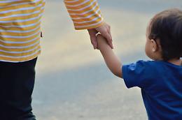 La disperazione di una madre trevigiana: l'ex compagno è fuggito in Spagna con il figlio da 5 anni 