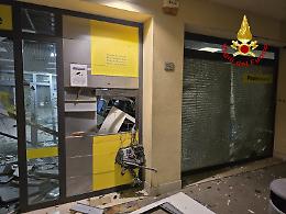 Doppia esplosione ai bancomat di Pederobba e Noale: vigili del fuoco in azione 