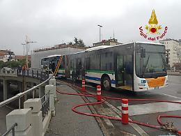 A Mestre un principio d’incendio di un bus autosnodato