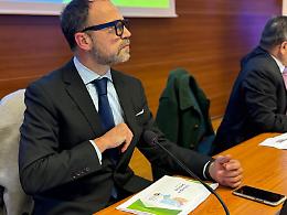 Mira. Le richieste: “servono bidoni più grandi ed ecocompattarori” 