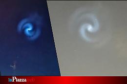 Una misteriosa spirale blu nei cieli d'Europa: cosa si nasconde dietro il fenomeno?