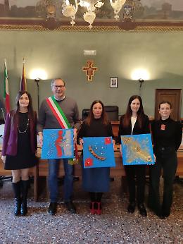 Irma Paulon dona l’opera "Espansione" alla comunità di Badia Polesine