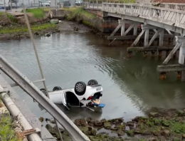 Incidente spettacolare a Chioggia, auto nel canale dopo un salto di una decina di metri