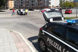 Verona, monopattino si schianta contro un'auto: un ferito grave 