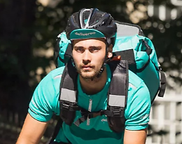 Sciopero dei Riders a Portogruaro: lavorano più ore, ma i compensi restano bassi