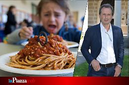 Polemica a Villorba per l'elastico nella pasta della mensa