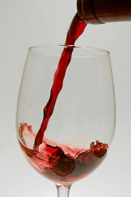 L’Italia torna leader mondiale nella produzione di vino: export da record a 8,1 miliardi
