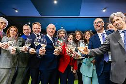 Inaugurata la 57^ edizione di Vinitaly, Zaia: “Affrontiamo i dazi col genio veneto. "