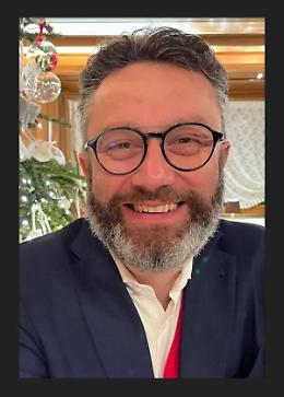 Tragedia nel mondo della sanità: l'infermiere Francesco Giacalone stroncato da un malore a 52 anni
