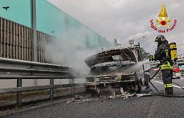 Furgone in fiamme sulla A4: disagi alla viabilità in direzione Venezia