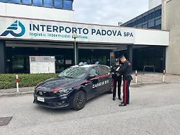 Furto all'Interporto di Padova: tenta di rubare un dispositivo elettronico, arrestato