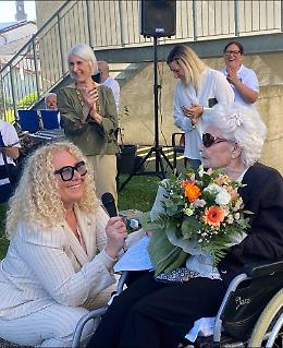 La signora Marcella Puozzo compie 100 anni: grande festa per un secolo di eleganza e compagnia