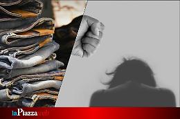 Padova, jeans stesi in piazza per dire basta alla violenza di genere