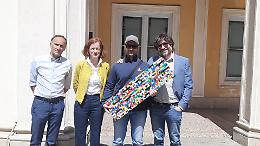 Una rampa di mattoncini LEGO riporta inclusività al Teatro Verdi: gioia e gratitudine dal Talents Lab