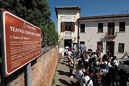 Adria. Premio Tomeo conquista il Teatro Ferrini con spettacoli emozionanti e coraggiosi