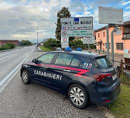 Coltello a serramanico nascosto in cintura: ventenne denunciato a Ponte San Nicolò
