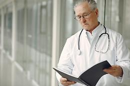 Padova spiega l'HIV e la cronicità: serve un approccio integrato per una cura efficace