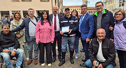 Polesella onora Alessandro Ghiraldini, "angelo della sicurezza" del Giro d’Italia