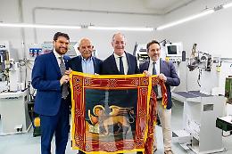 Innovazione e tradizione: il presidente Zaia celebra l'eccellenza del Politecnico Calzaturiero della Riviera del Brenta