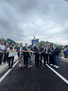 Inaugurato il “Ponte della Libertà”, collega la frazione di San Giuseppe al centro