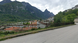 Nuovi parcheggi in via Manzoni: senso unico e stalli per alleviare i disagi del centro