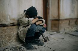 Povertà infantile in aumento: crescono le difficoltà per i bambini sotto i sei anni