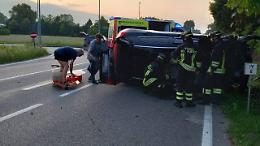 Incidente all'alba sulla Treviso mare: quattro giovani feriti lievi in uno scontro tra auto