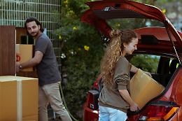 Addio all’auto di proprietà: tra i giovani veneti esplode il noleggio a lungo termine