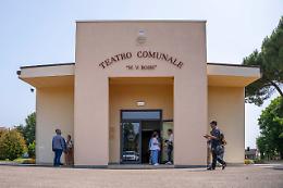 Sette compagnie venete riportano il teatro tra le corti e i campi della regione