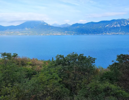 Passeggiate sul Lago di Garda: 6 itinerari per rigenerare mente e corpo