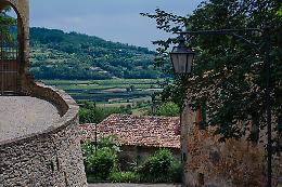 Arquà Petrarca si accende di poesia e magia per la “Notte Romantica”